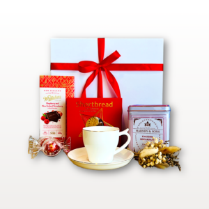 Gift Box for Mum NZ Mama’s Moment with tea set, chocolate, biscuits and dried flowers in elegant gift box